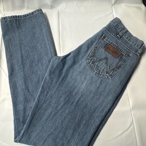 Wrangler Men's Light Blue Straight Jeans